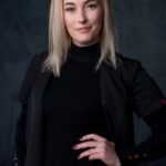 eneken lakk, tooterealiseerimine